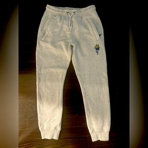 GOAT. Light grey. Youth medium.